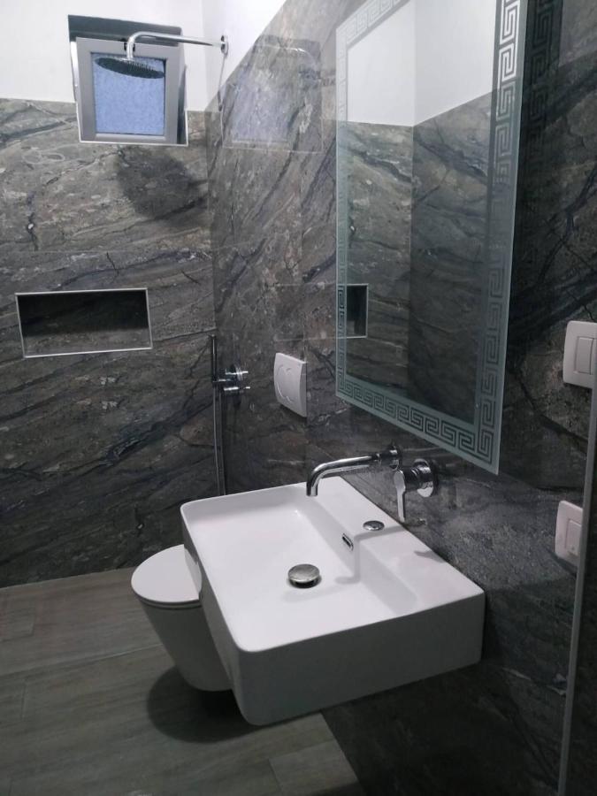 River Bridge Private Room Gjirokastër 外观 照片