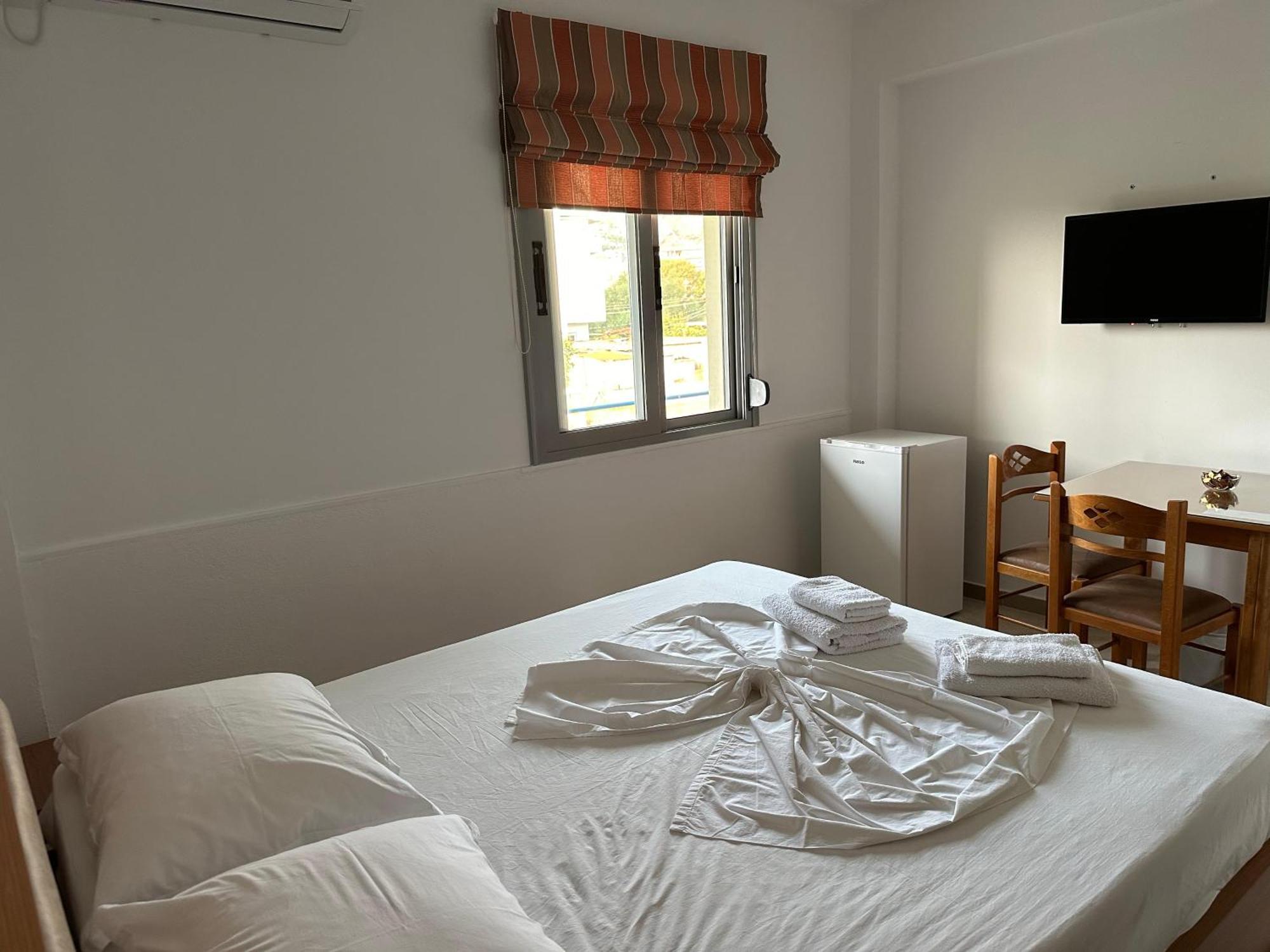 River Bridge Private Room Gjirokastër 外观 照片